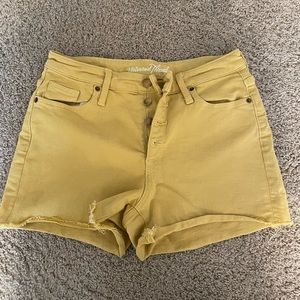 Universal Thread high rise Midi Short